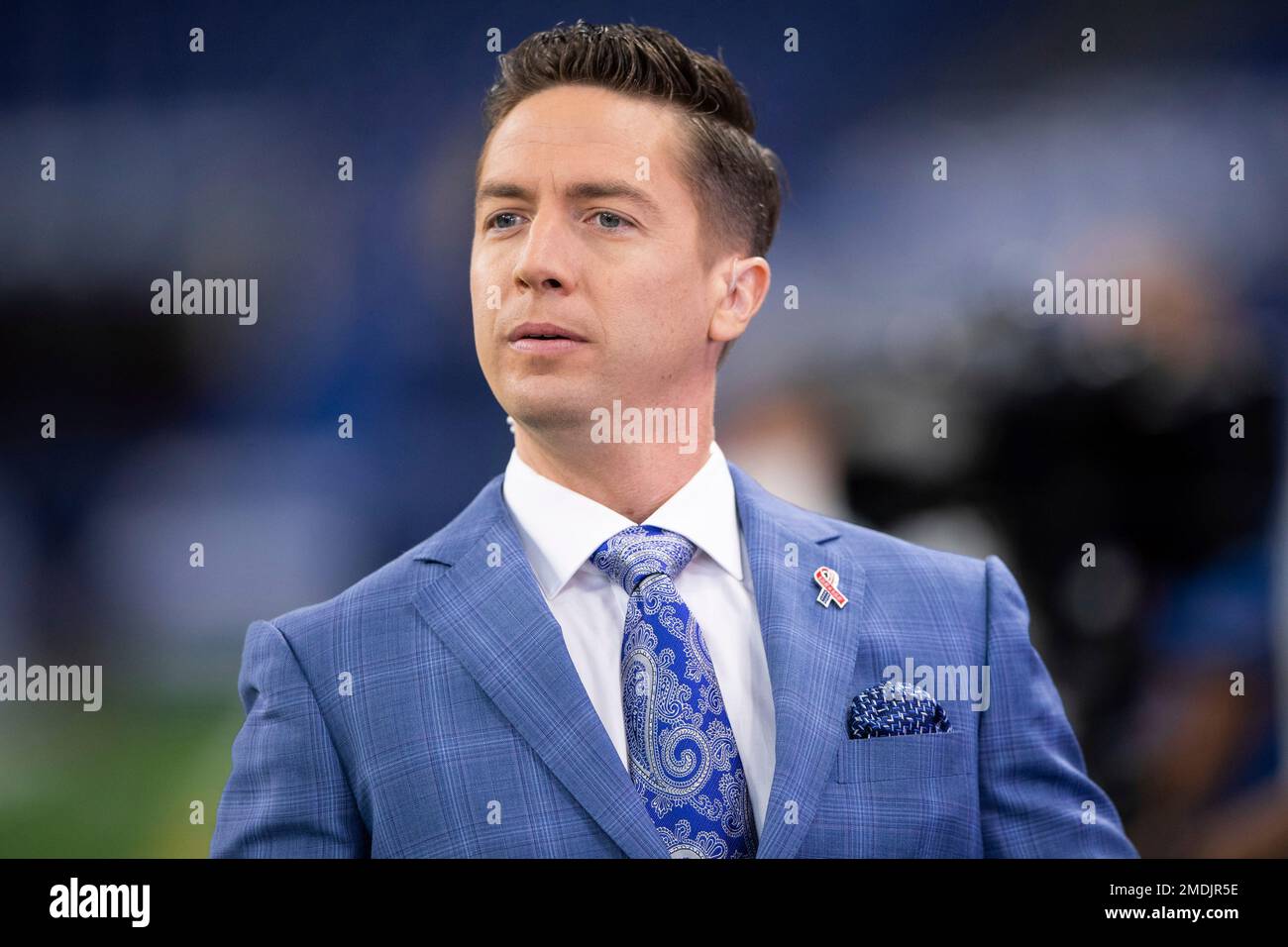 NFL Network reporter Tom Pelissero on the sidelines before an NFL football  game, Sunday, Sept. 12, 2021, in Indianapolis. (AP Photo/Zach Bolinger  Stock Photo - Alamy