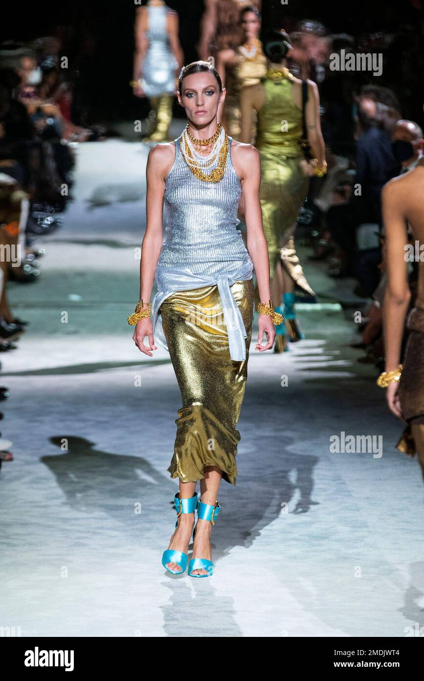 Models walk the runway at the Tom Ford spring/summer 2022 fashion show at  Lincoln Center during New York Fashion Week on Sunday, Sept. 12, 2021. (AP  Photo/Eduardo Munoz Alvarez Stock Photo - Alamy