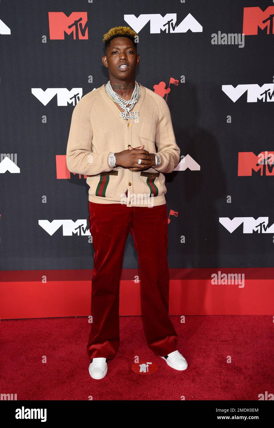 Yung Bleu arrives at the MTV Video Music Awards at Barclays Center on