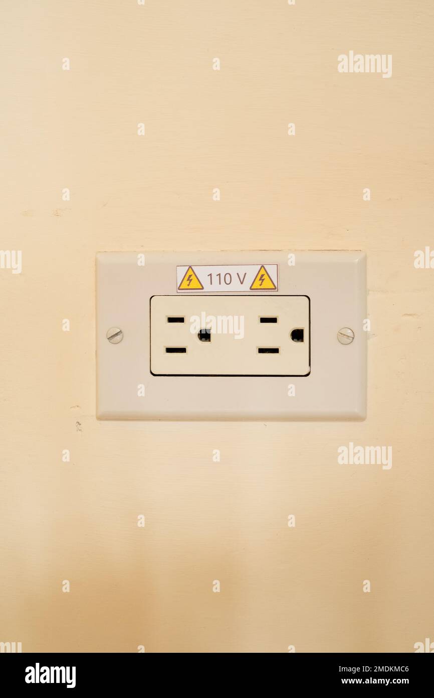 Plug sockets hires stock photography and images Alamy