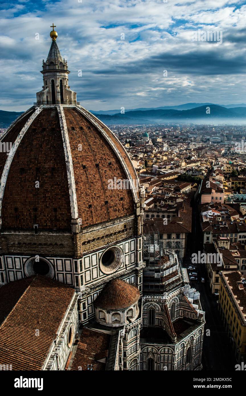 Top view of the Brunelleschi cupola of Florence dome in tuscany, italy ...