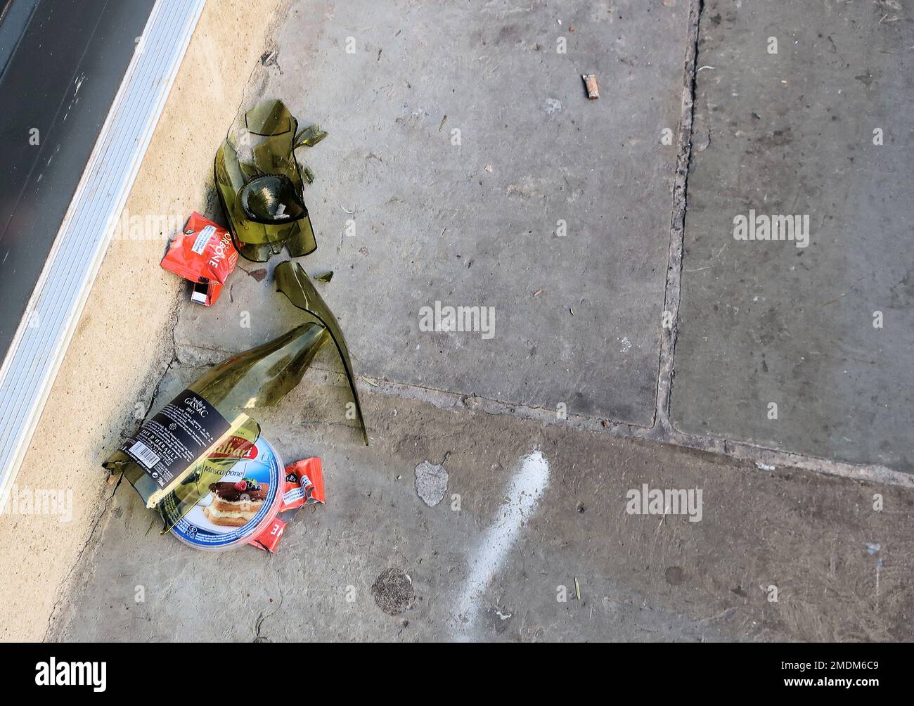 London, UK. 23rd Jan, 2023. Increase in littering provokes Government to change law and penalties on litter. Credit: Brian Minkoff/Alamy Live News Stock Photo