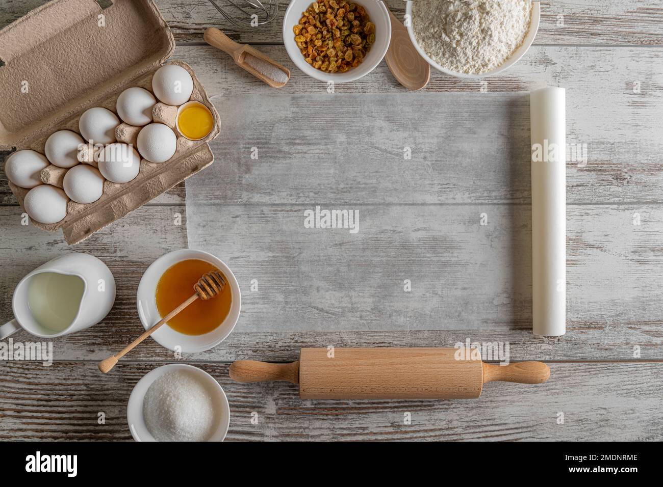 Parchment and baking products on the table Stock Photo - Alamy