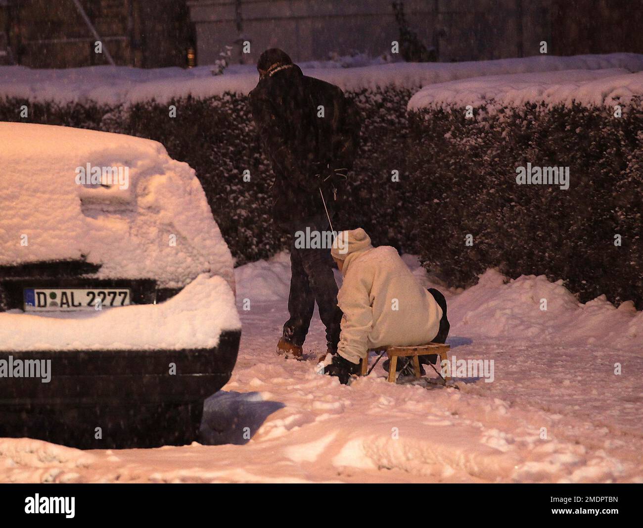 Schneedecke hi-res stock photography and images - Alamy