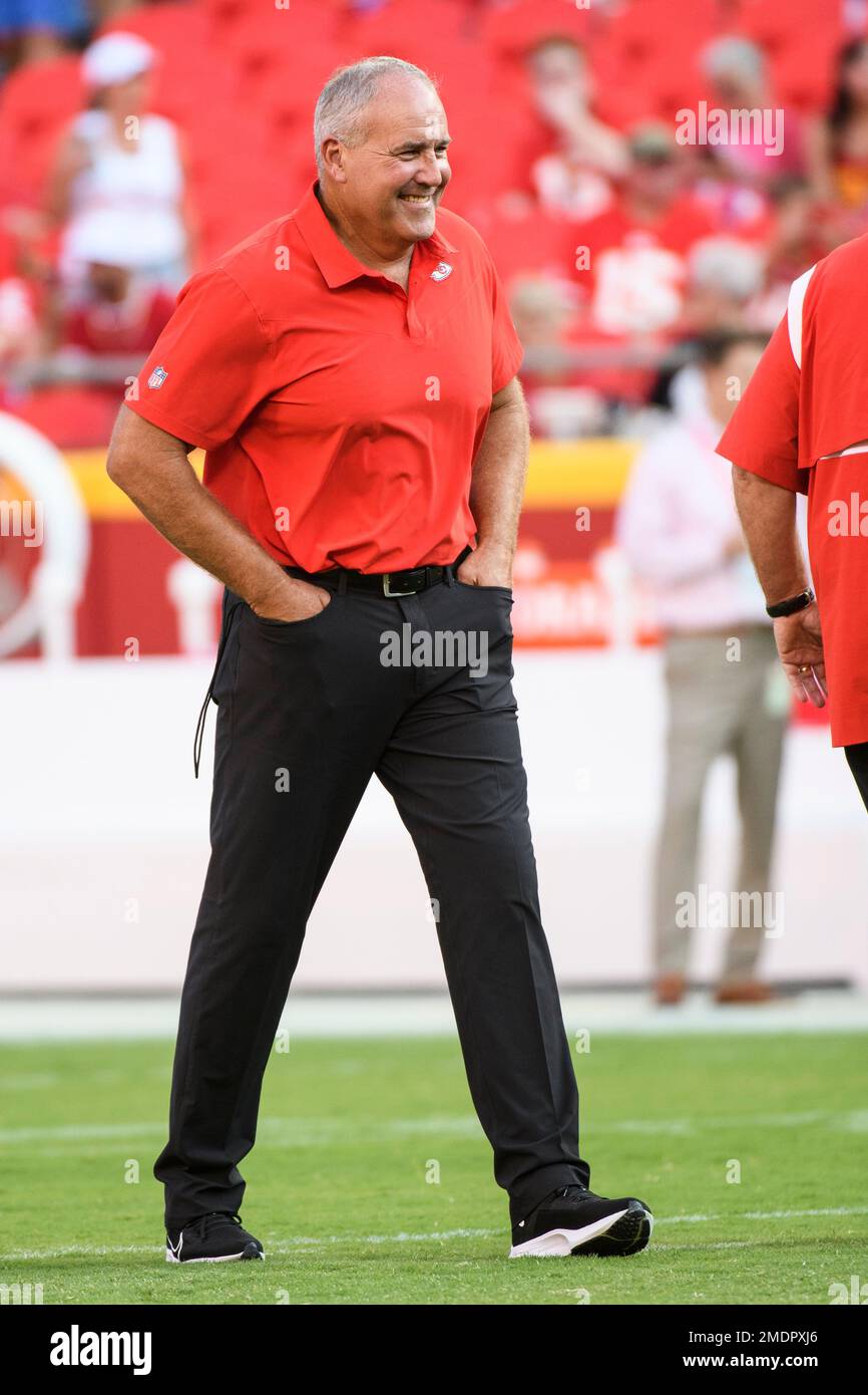 Dave Toub, Kansas City Chiefs assistant head coach/special teams  coordinator, attends warmups before a preseason NFL football game against  the Minnesota Vikings, Friday, Aug. 27, 2021, in Kansas City, Mo. (AP  Photo/Reed