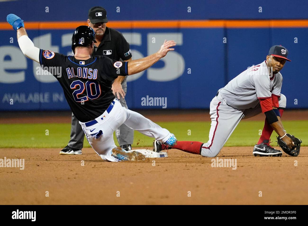 New York Mets' Francisco Lindor looks on during a baseball game against the Washington  Nationals, Monday, Sept. 6, 2021, in Washington. (AP Photo/Nick Wass Stock  Photo - Alamy