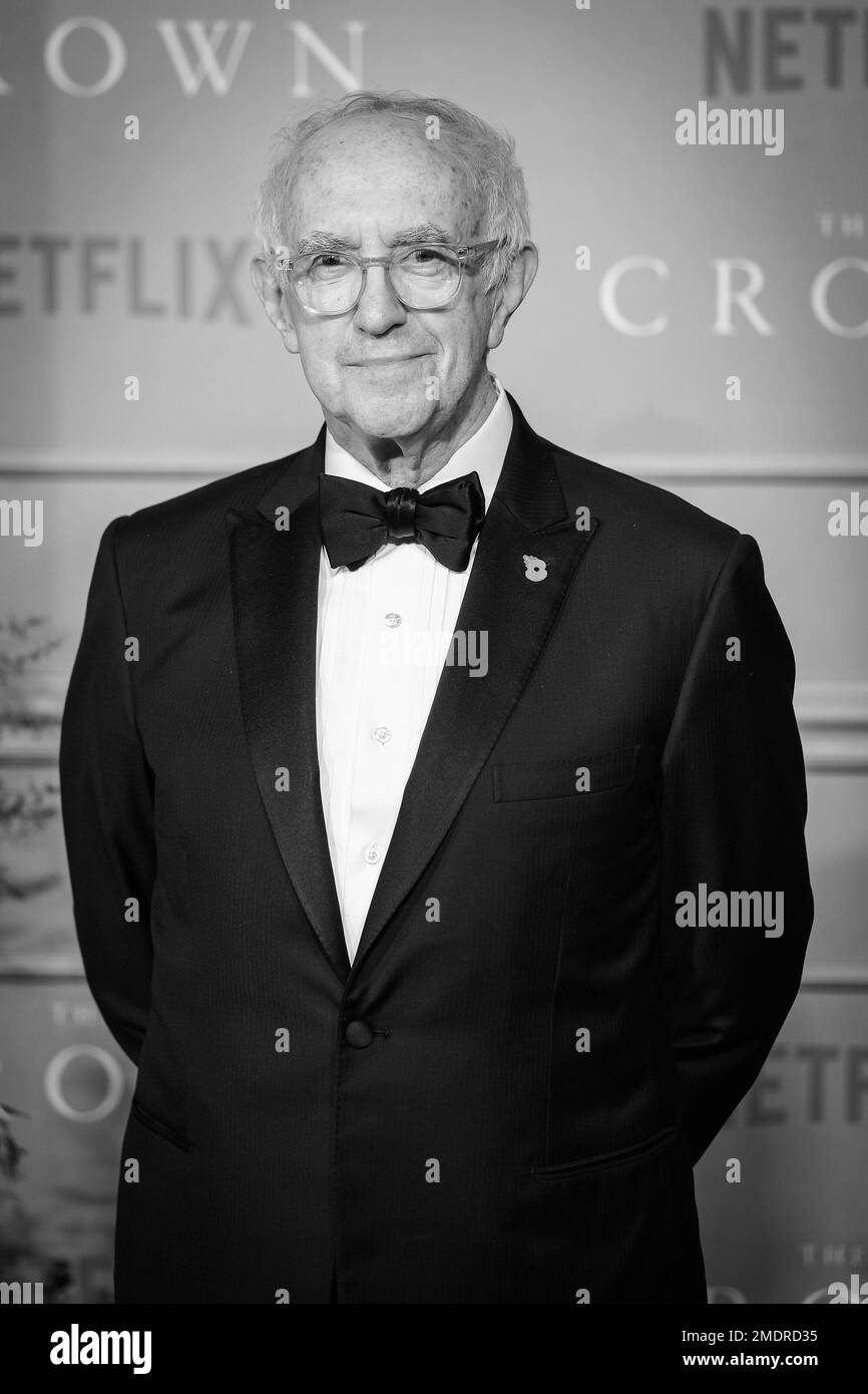 Netflix world premiere Black and White Stock Photos & Images Alamy