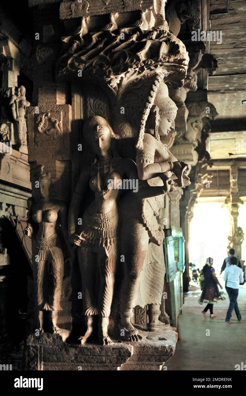 Ancient stone sculpture of guardian deities at Kanthimathi Nellaiyappar Temple at Tirunelveli