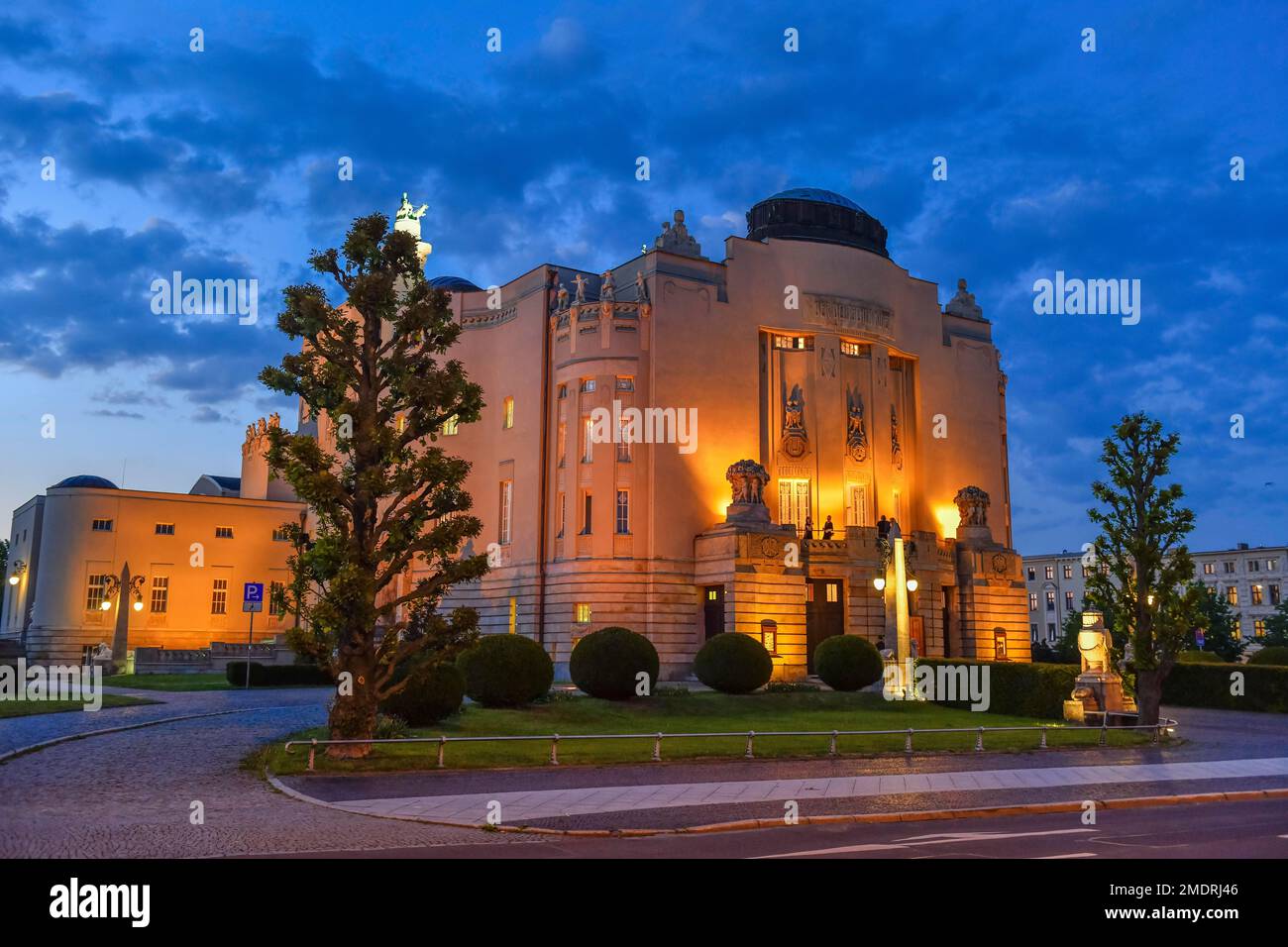 Cottbus state theater hi-res stock photography and images - Alamy
