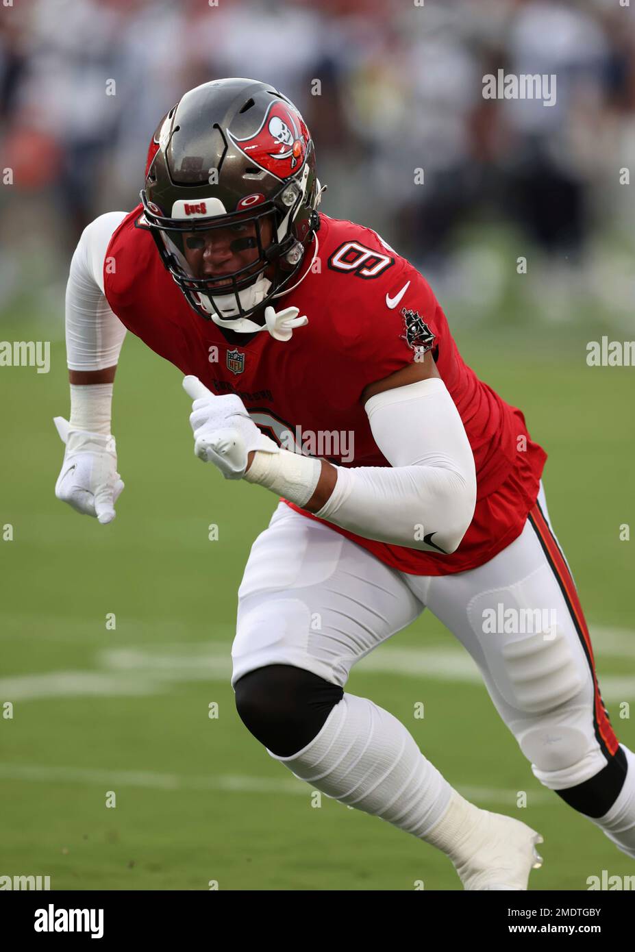 Tampa Bay Buccaneers linebacker Joe Tryon-Shoyinka (9) before an NFL  preseason football game against the Tennessee Titans Saturday, Aug. 21,  2021, in Tampa, Fla. (AP Photo/Mark LoMoglio Stock Photo - Alamy