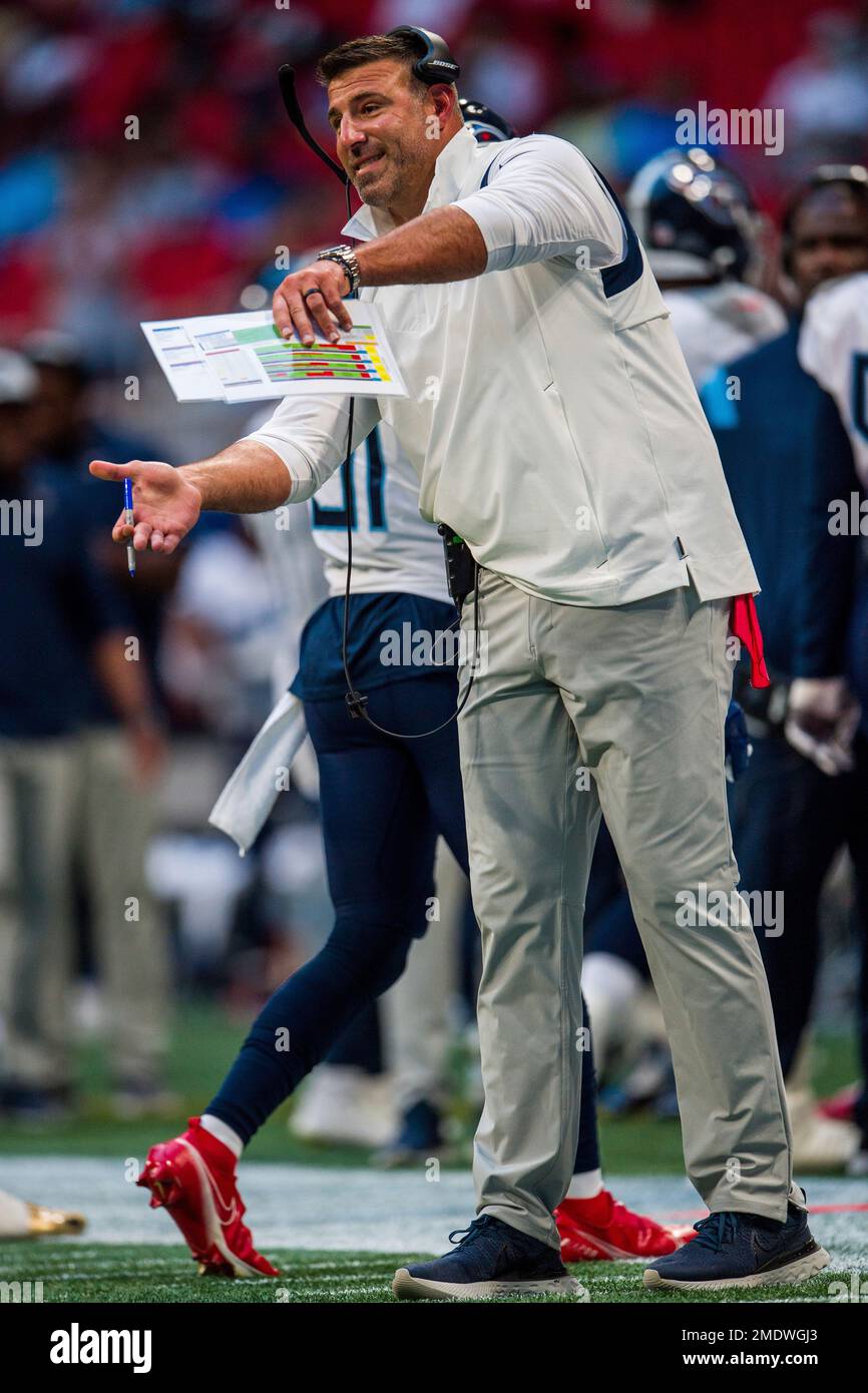 Tennessee Titans coach Mike Vrabel walks out of Friday's press conference