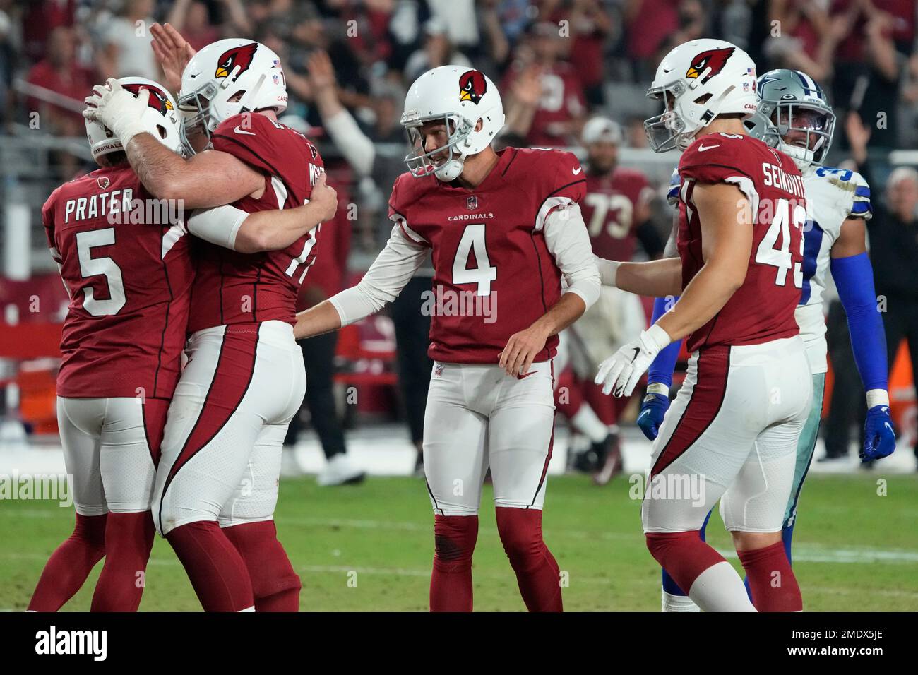 Cardinals beat Cowboys 19-16