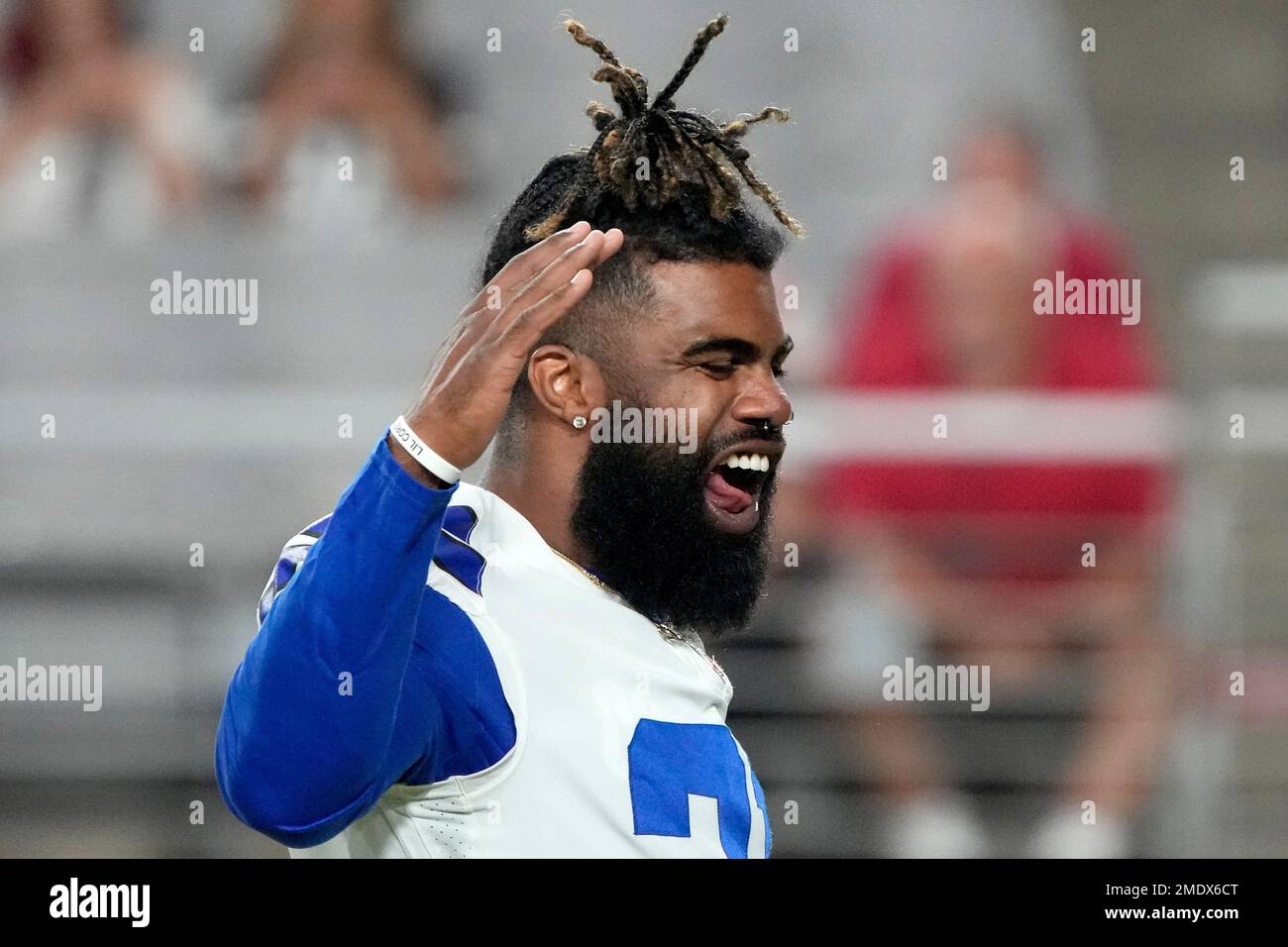 Dallas Cowboys running back Ezekiel Elliott watches prior to an NFL  preseason football game against the Arizona Cardinals, Friday, Aug. 13, 2021,  in Glendale, Ariz. (AP Photo/Rick Scuteri Stock Photo - Alamy