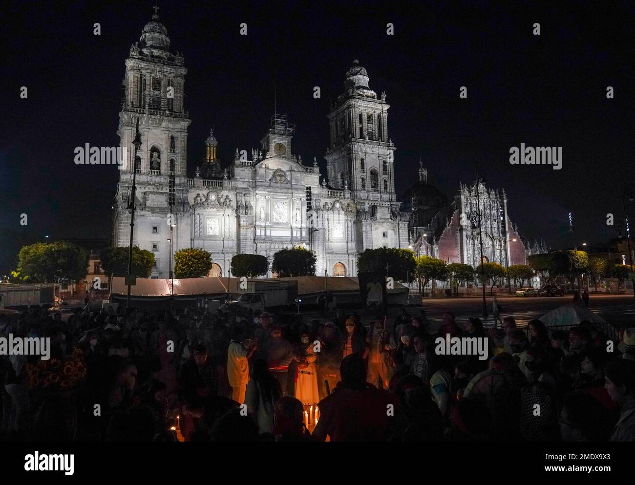 Mexican dancers perform during a ceremony to commemorate the 500th ...