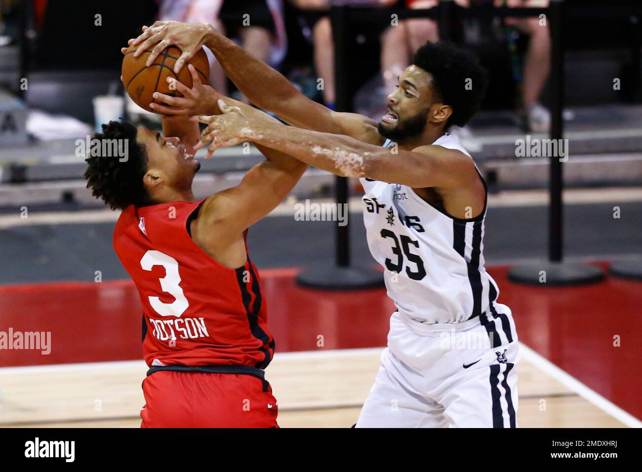 Nate Renfro: "We Have Great Talent and Want to Make Varese Fans Proud Nate Renfro: "We Have Great Talent and Want to Make Varese Fans Proud