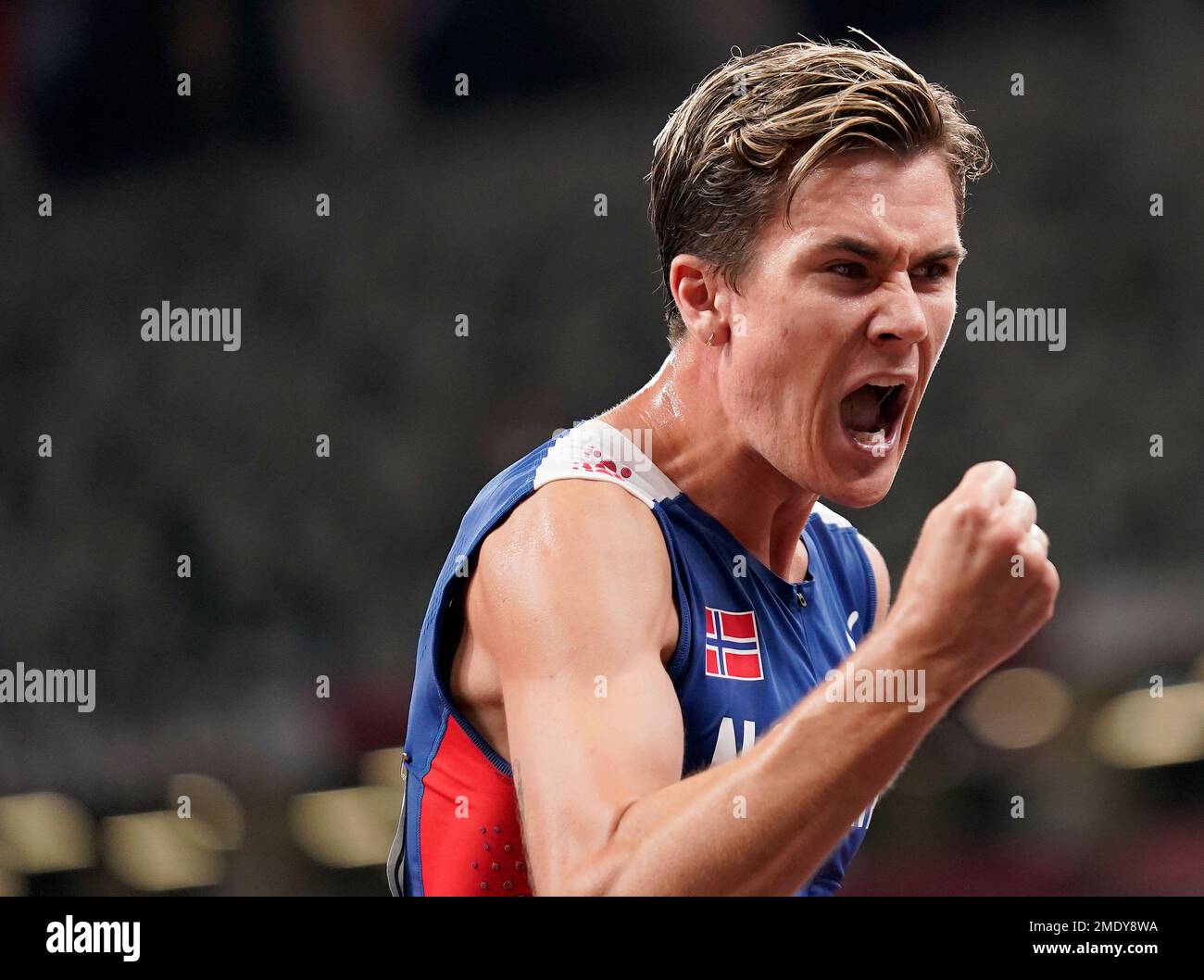 Jakob Ingebrigtsen, Of Norway Celebrates Winning The Gold Medal In The ...