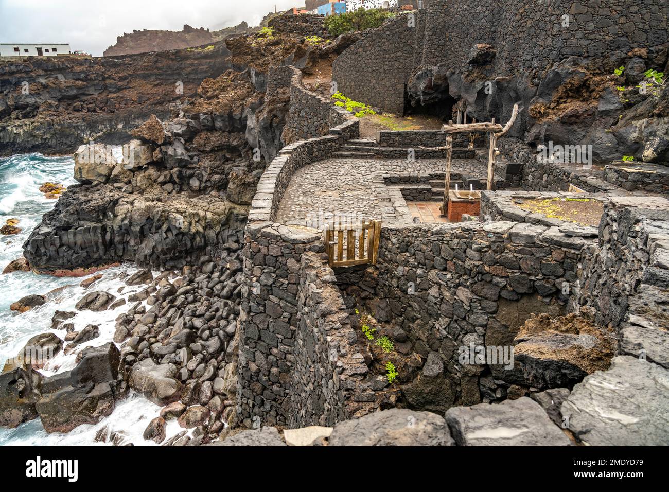 der-brunnen-pozo-de-la-salud-la-frontera-el-hierro-kanarische-inseln