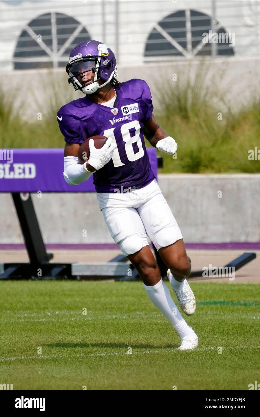 Minnesota Vikings wide receiver Justin Jefferson (18) participates during a  joint NFL football training camp with the Denver Broncos Thursday, Aug. 12,  2021, in Eagan, Minn. (AP Photo/Bruce Kluckhohn Stock Photo - Alamy