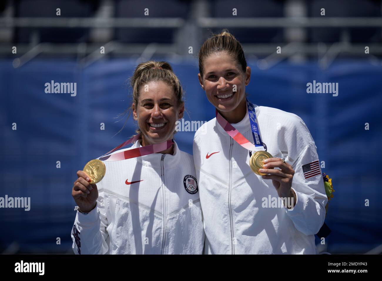 April Ross, left, of the United States, and teammate Alix Klineman