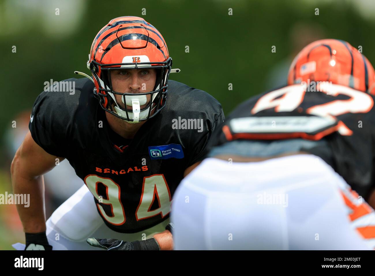 Cincinnati Bengals defensive end Sam Hubbard (94) performs a drill during  the NFL football team's training camp, Thursday, July 27, 2023, in  Cincinnati. (AP Photo/Jeff Dean Stock Photo - Alamy