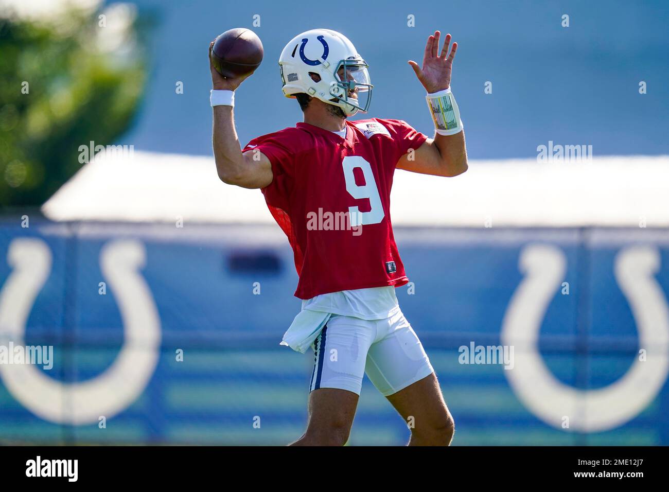 Indianapolis Colts quarterback Jacob Eason (9) warms up on the field before  an NFL football game against the Seattle Seahawks, Sunday, Sept. 12, 2021,  in Indianapolis. (AP Photo/Zach Bolinger Stock Photo - Alamy