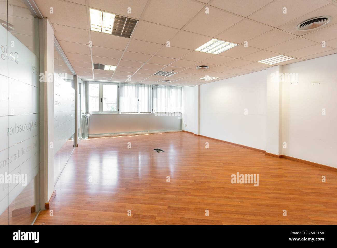 Abandoned commercial premises for sale in a huge shopping complex