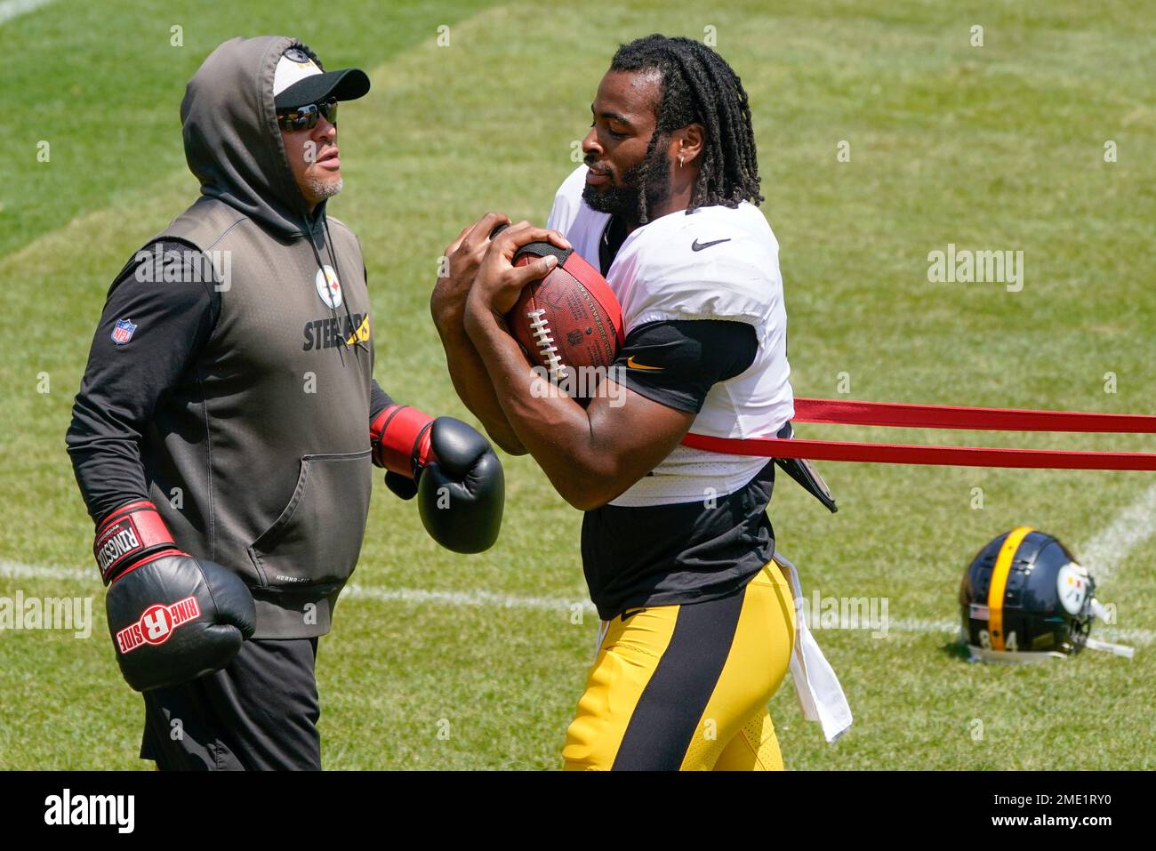 The Ultimate Guide to the Steelers Running Back Coach: Strategy, Impact, and Insights