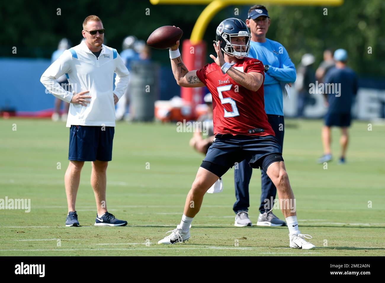 Tennessee Titans quarterback Logan Woodside (5) passes during NFL ...