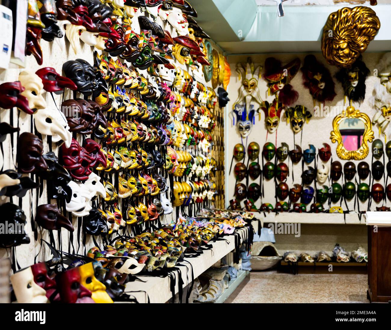Different masks venice hi-res stock photography and images - Alamy