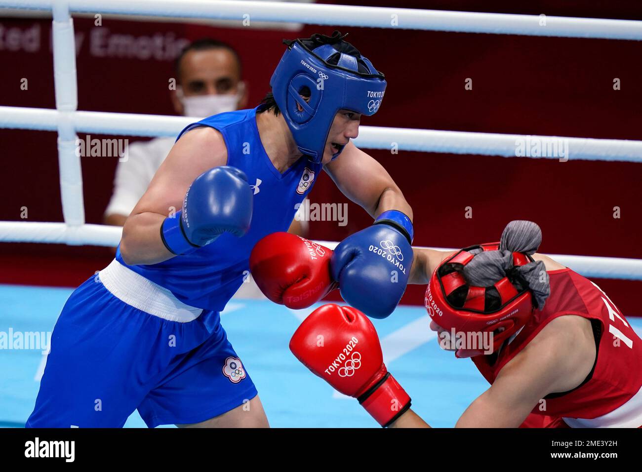 NienChin Chen, of Chinese Taipei moves in on Italy's Angela Carini