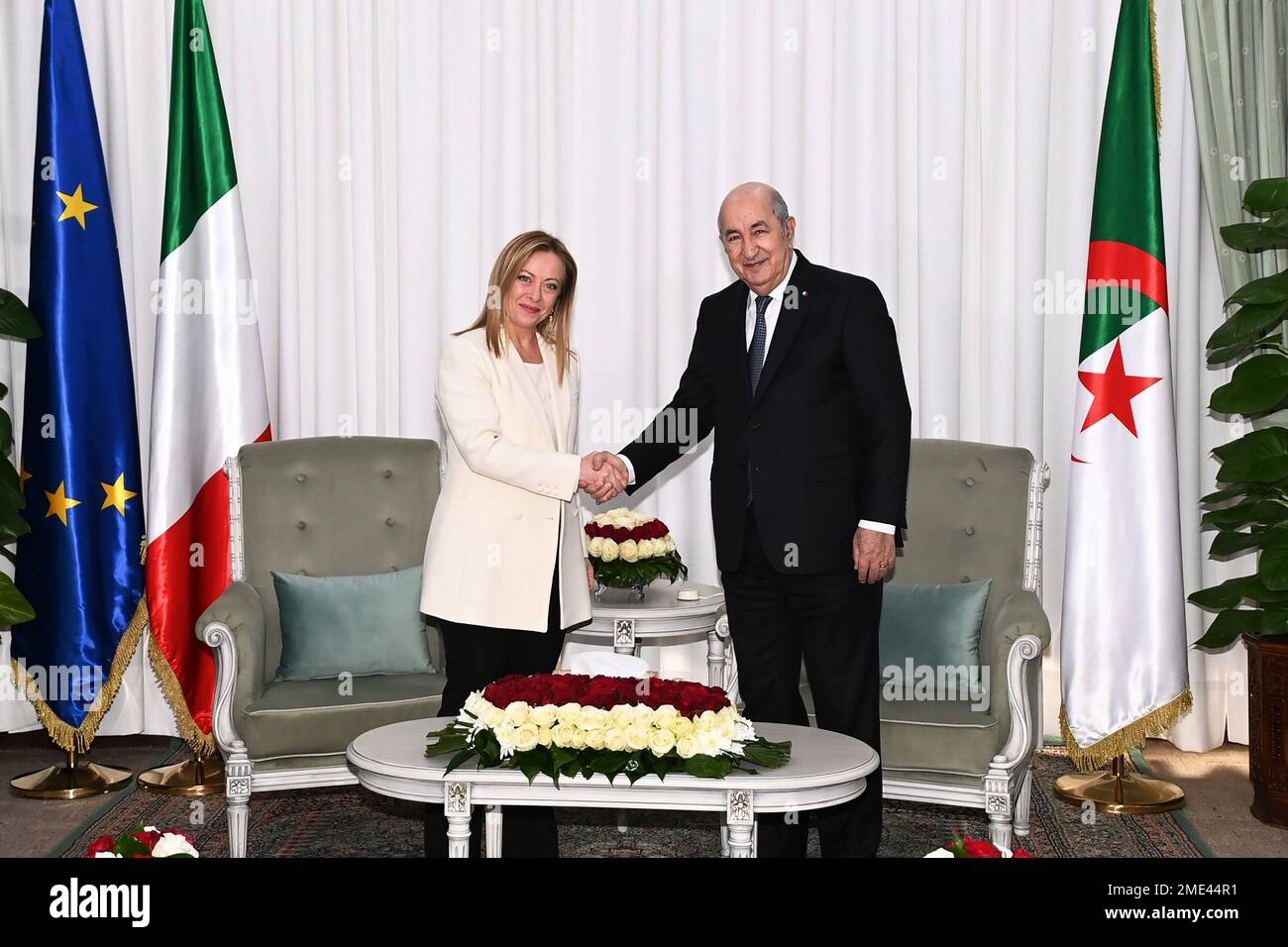 (230123) -- ALGIERS, Jan. 23, 2023 (Xinhua) -- Algerian President Abdelmadjid Tebboune (R) shakes hands with Italian Prime Minister Giorgia Meloni during their meeting in Algiers, Algeria, on Jan. 23, 2023. Algeria and Italy agreed on Monday to build a new pipeline to carry Algeria's gas and electricity to Europe. (Algerian Presidency/Handout via Xinhua) Stock Photo