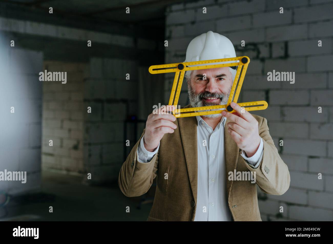 Four fold adjustable ruler hi-res stock photography and images - Alamy