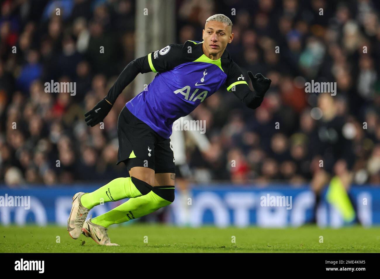 tottenham hi-res photography and images - Alamy