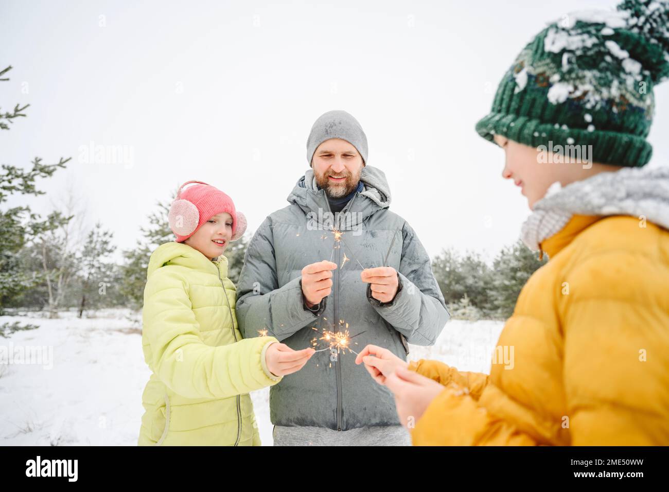 Sparkles in the sky hires stock photography and images Alamy