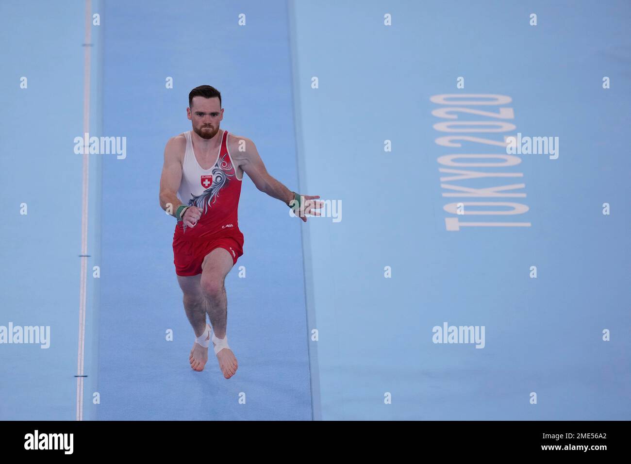 Benjamin Gischard, of Switzerland, starts his pommel horse routine