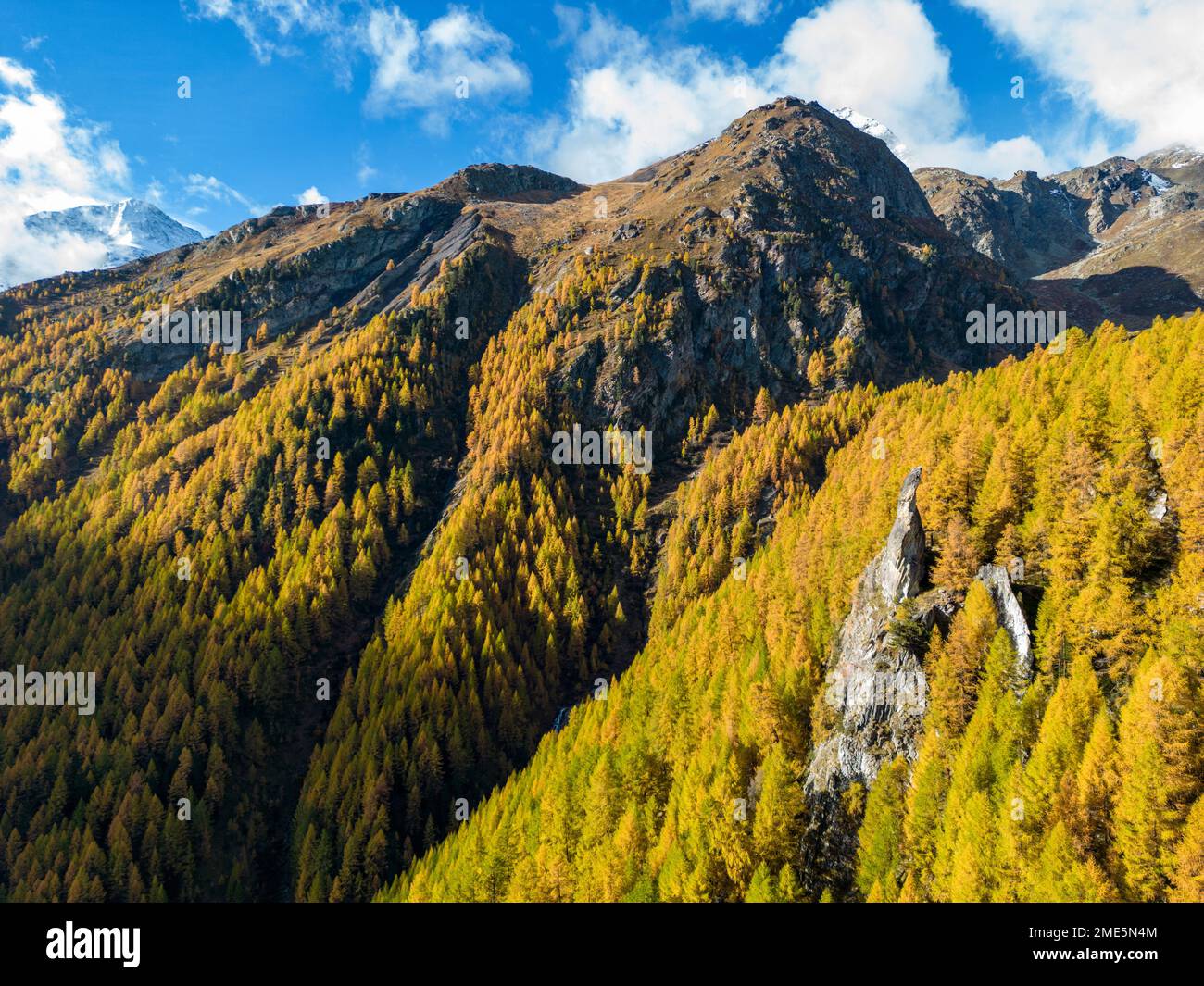 Alpine landscape in autumn hi-res stock photography and images - Alamy