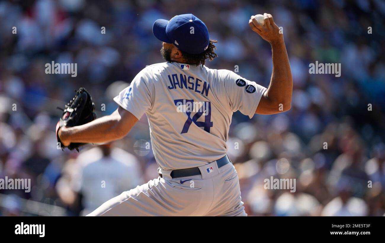 Los Angeles, CA, USA. 7th June, 2017. Los Angeles Dodgers relief pitcher  Kenley Jansen #74 gets the save as he pitches in relief in the game between  the Washington Nationals and the