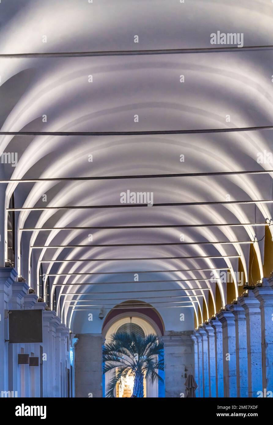 Arches on a row hi-res stock photography and images - Alamy