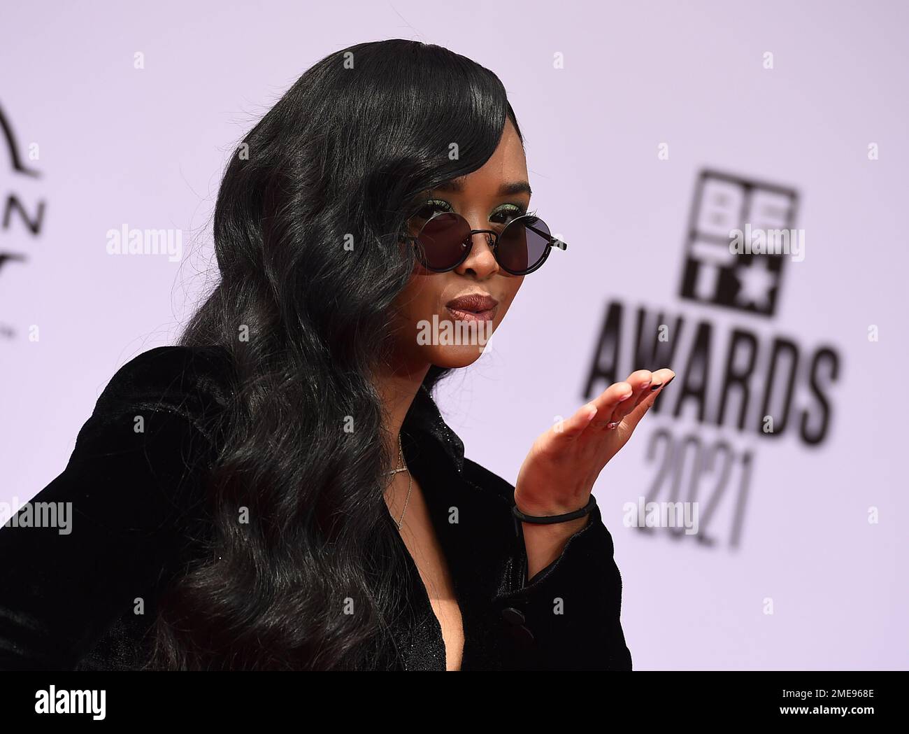 H.E.R. arrives at the BET Awards on Sunday, June 27, 2021, at the ...