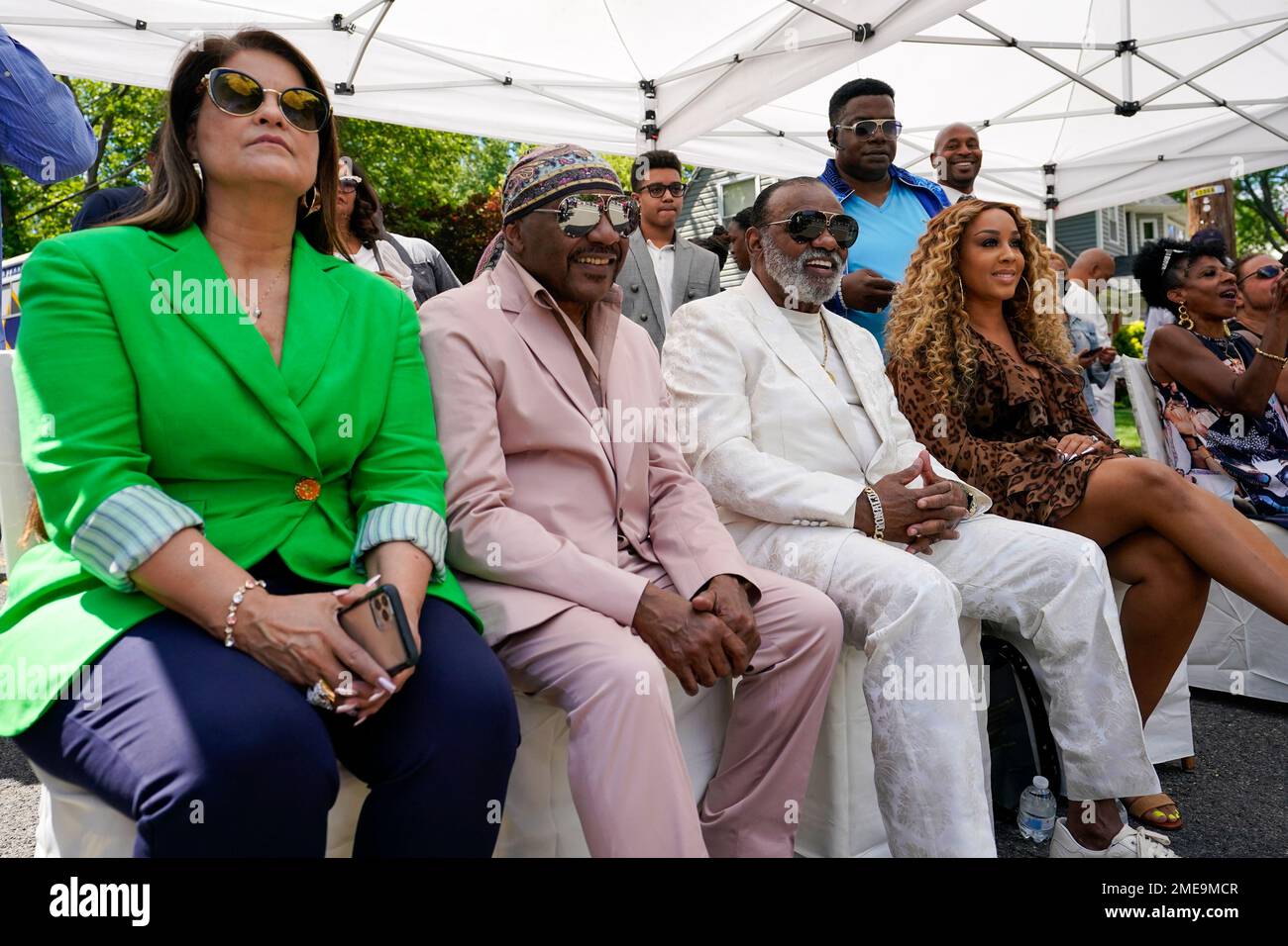 Ernie and his wife Tracy Isley, left, and his brother Ron and his wife