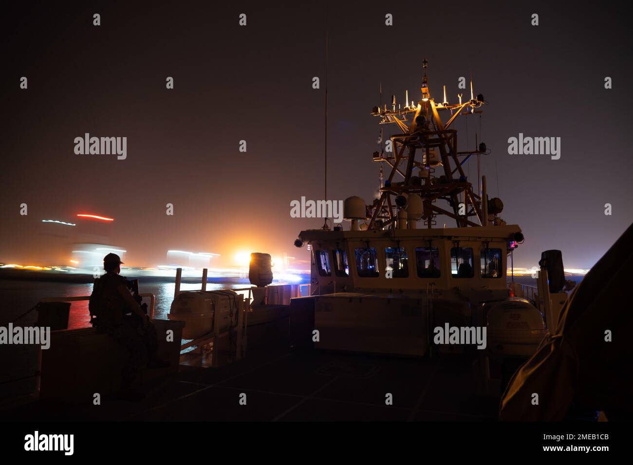 220815-A-KS490-1064 DJIBOUTI (Aug. 15, 2022) U.S. Coast Guard fast ...