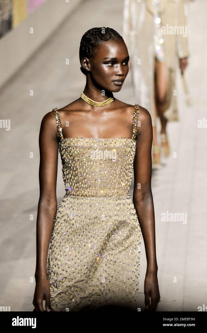 Dior Spring Summer 2023 Haute Couture Collection GLAMSQUAD MAGAZINE #35 Dior Spring Summer 2023 Haute Couture Collection GLAMSQUAD MAGAZINE