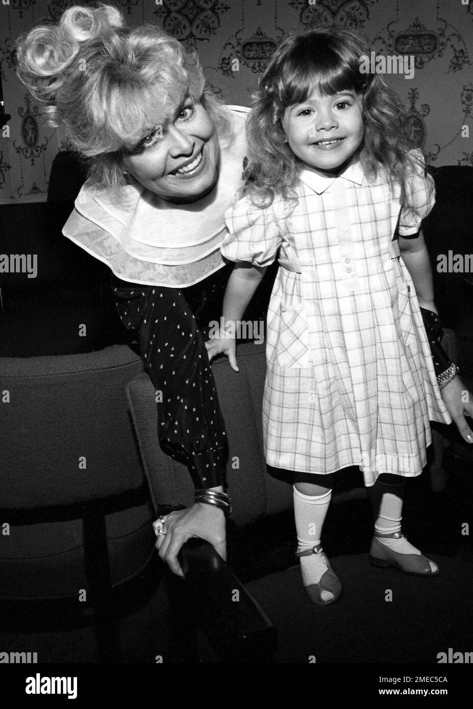 Sally Struthers and daughter Samantha at the Young Musicians Foundation