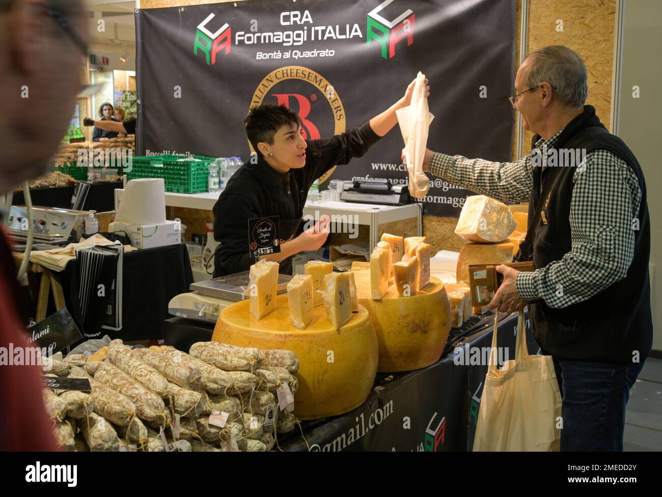 Verkauf, italienischer Käse, Messe, Internationale Grüne Woche, Messegelände, Charlottenburg, Berlin, Deutschland Stock Photo