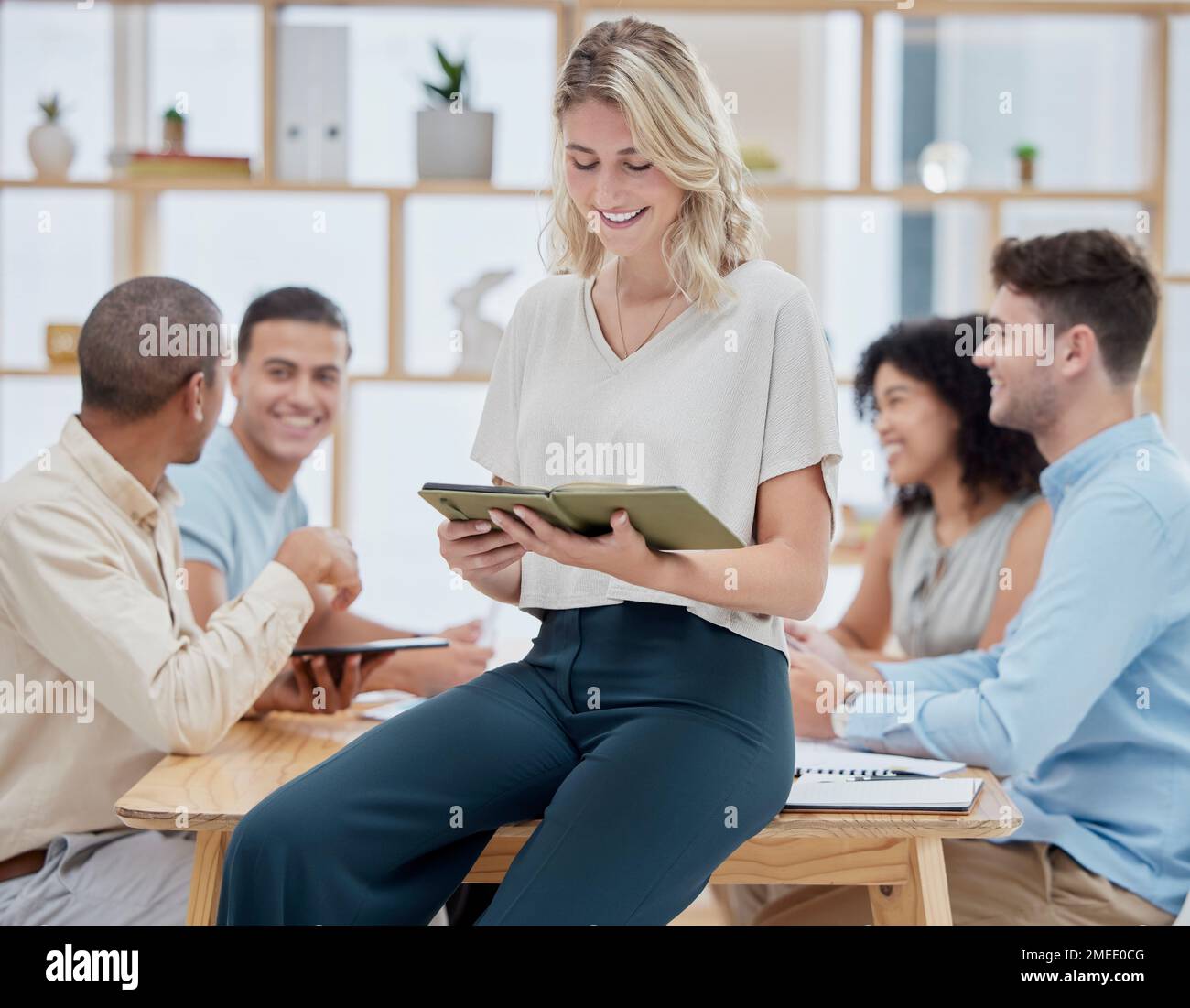 Creative thinking motivation hi-res stock photography and images - Alamy