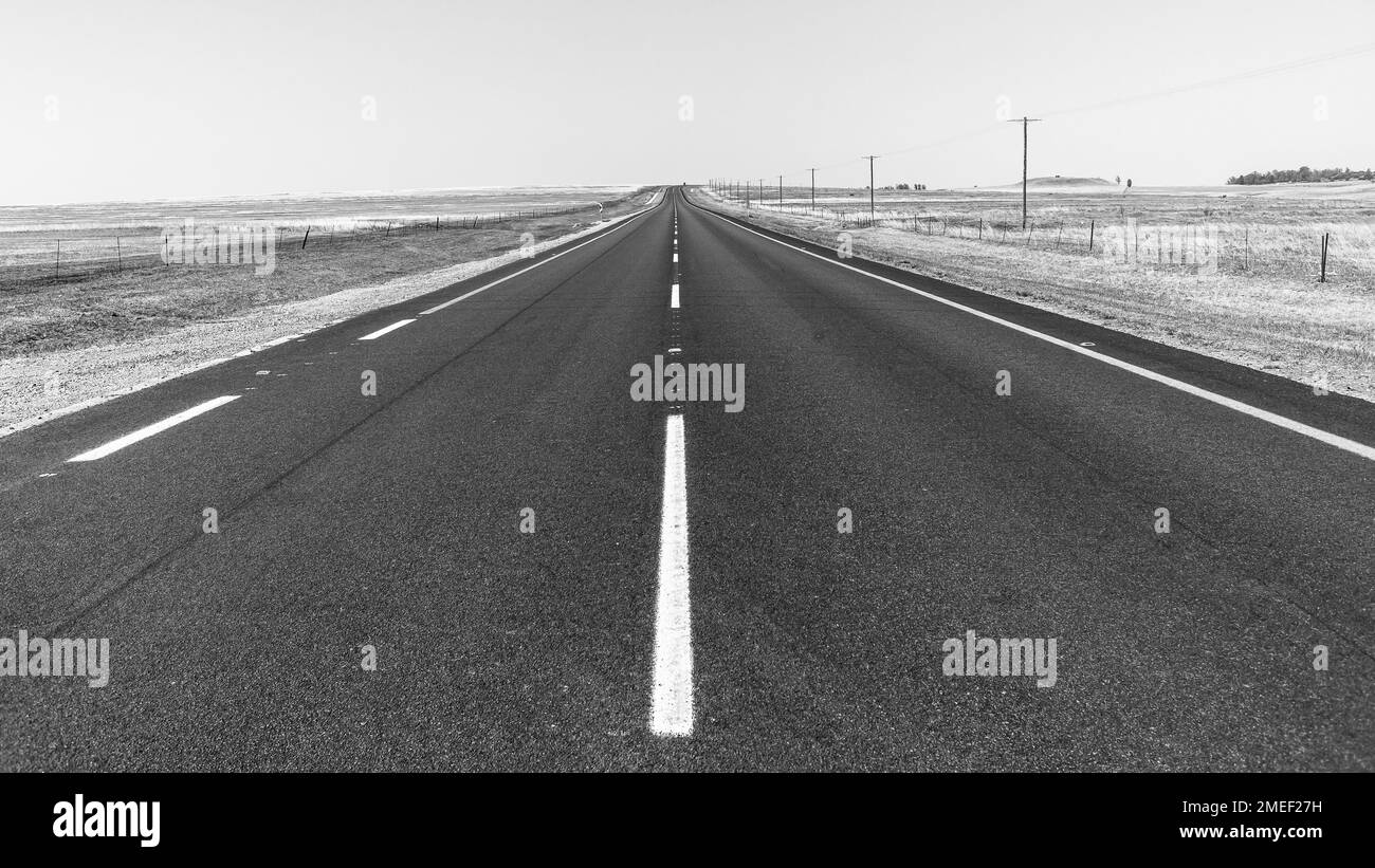 Road Middle of Highway Straight horizon route black and white