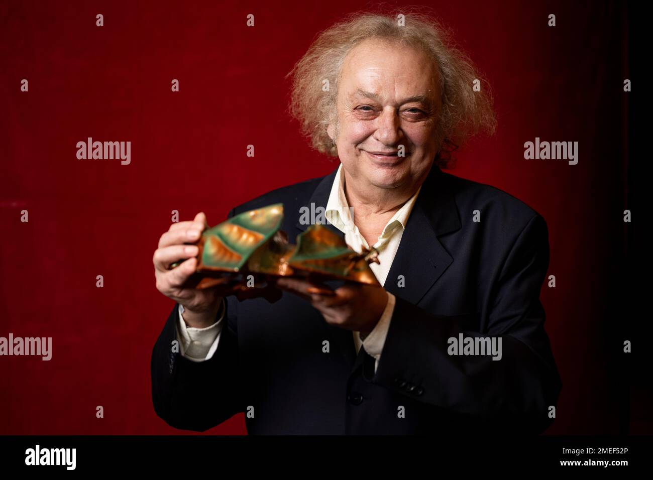 Zlatko Buric wins Best supporting actor, “Triangle of Sadness”, during