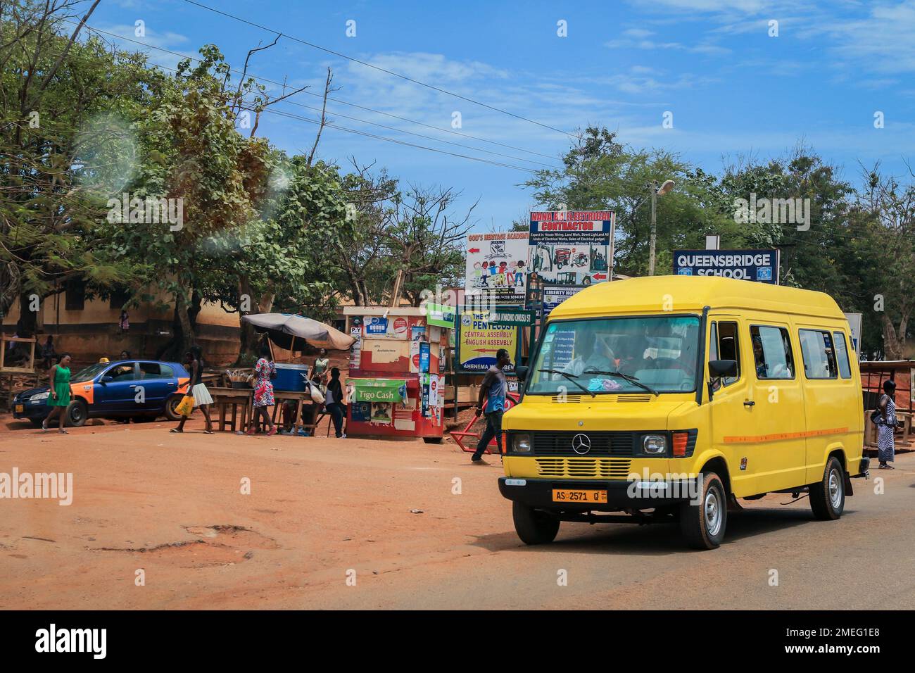 Public transport in ghana africa hi-res stock photography and images ...