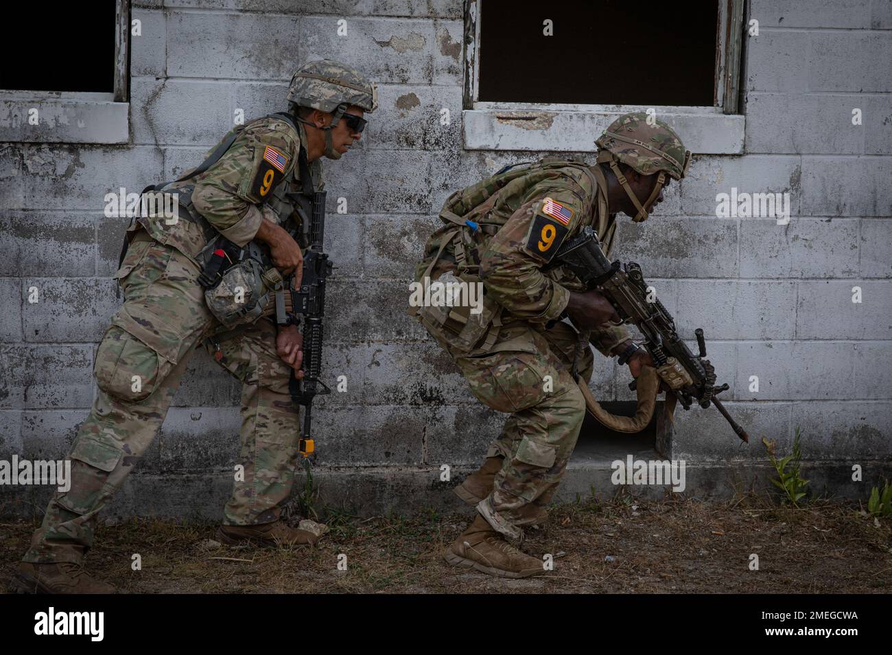 U.S. Army Soldiers assigned to 9th Squad, Blue Platoon demonstrate ...