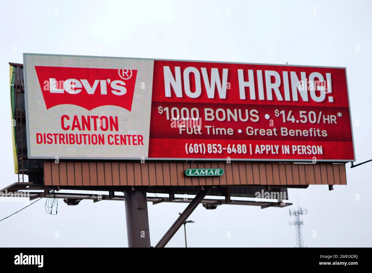 Levis distribution deals center